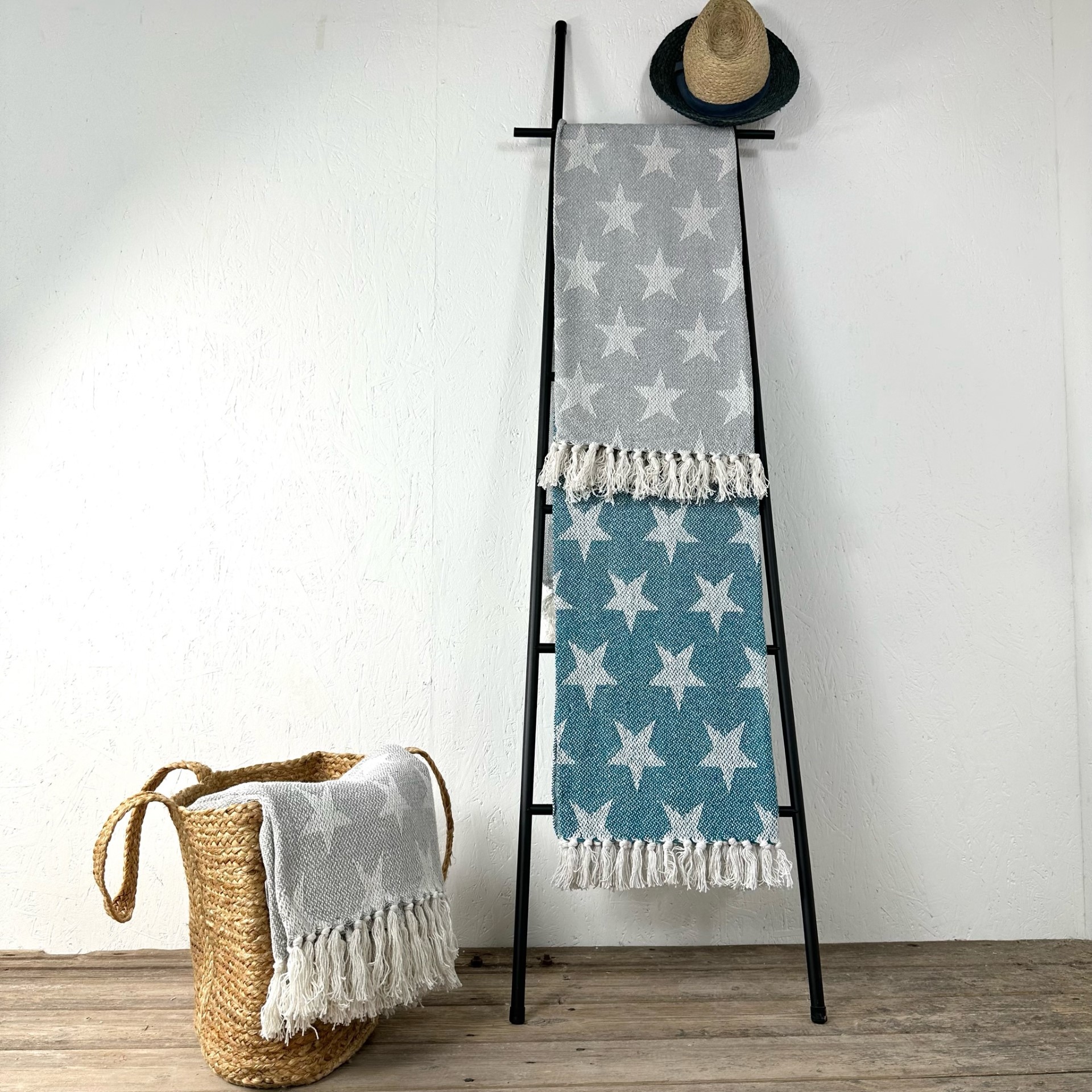 Soft Cotton Star Design Throw Blanket 130cm x 150cm